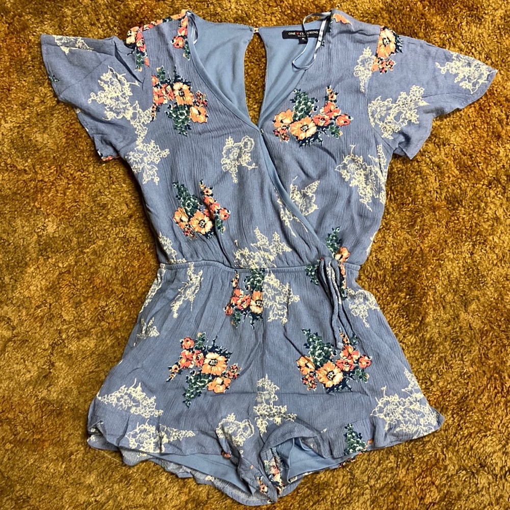 One ❤️ Clothing Los Angeles Women’s Floral Blue/White/Pink Romper S
